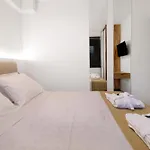 Mella Roa - Emer Appartement Nikiana